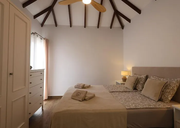 شقة Sebastian أذيخي